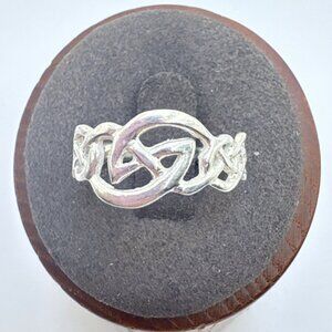 Celtic Knot Ring Tapered Band Ring VTG Sterling Silver 925 Size 7.25